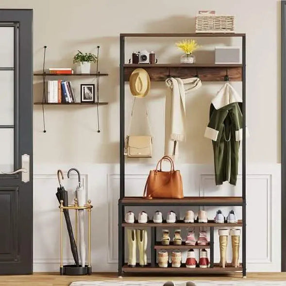 جزامة بعلاقة ملابس