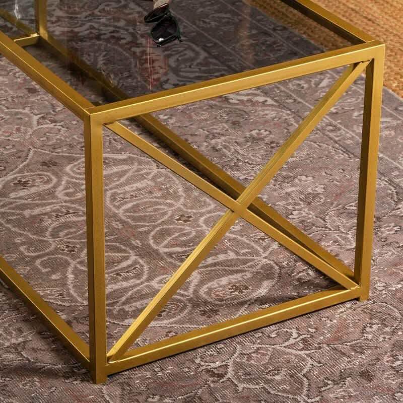 ترابيزة قهوة بسطح زجاج