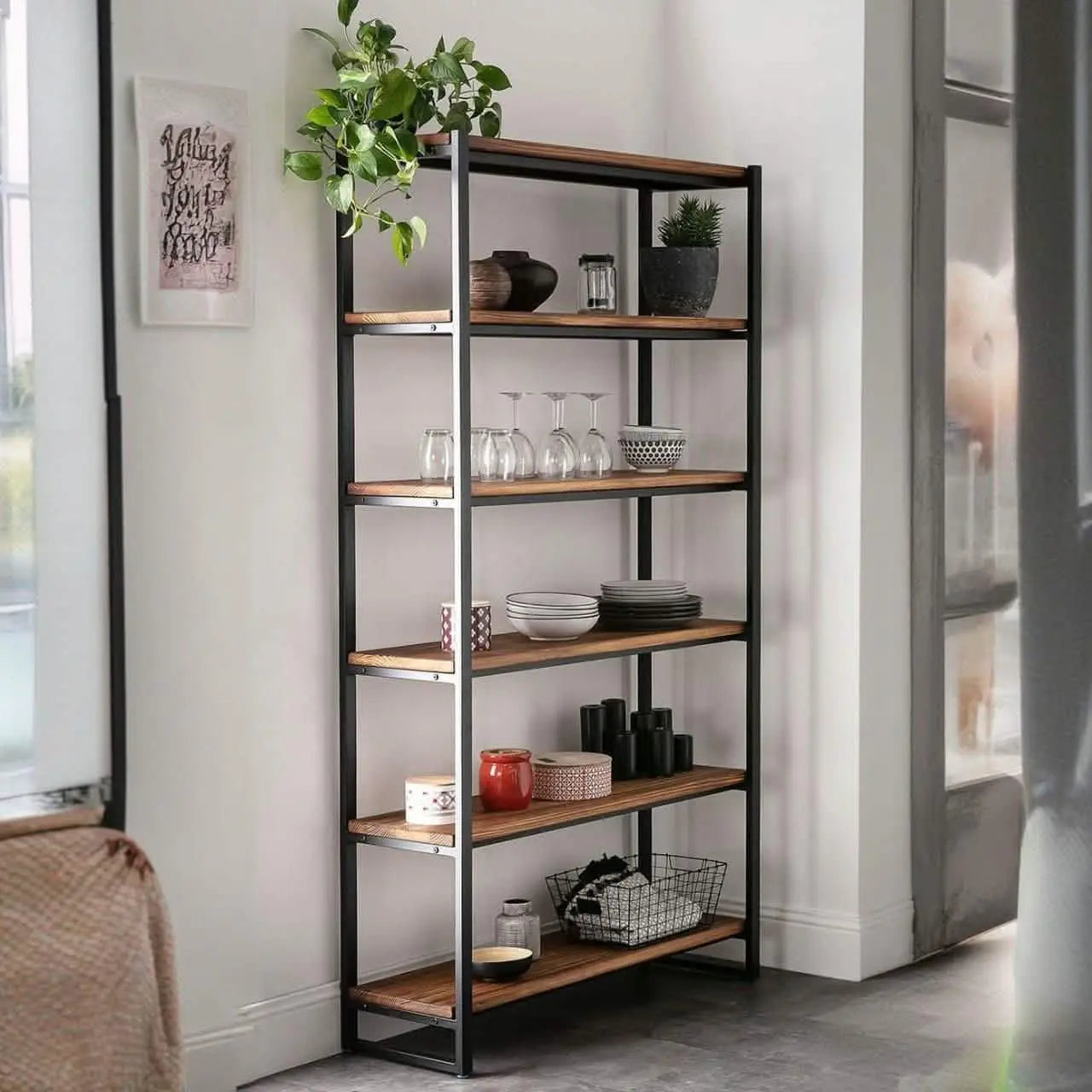 وحدة تخزين بعدة أرفف