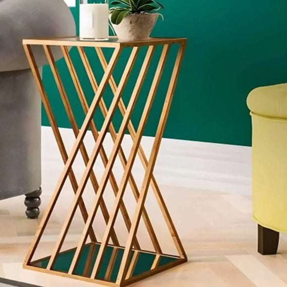 ترابيزة معدن بسطح زجاج