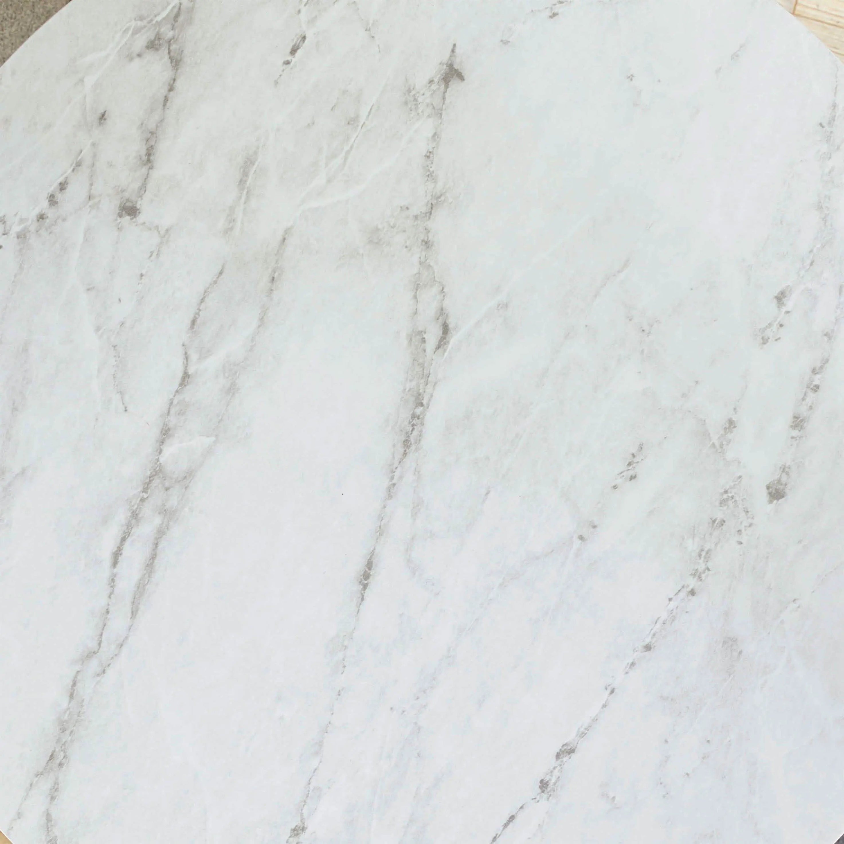 ترابيزة جانبية معدن بسطح رخام