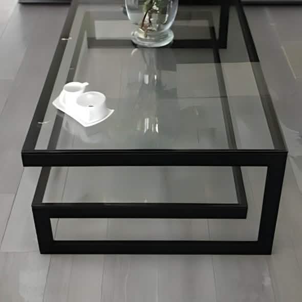 ترابيزة قهوة بسطح زجاج