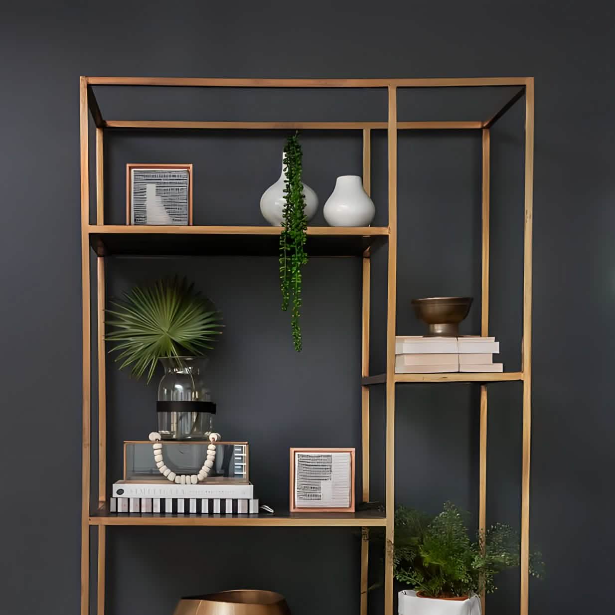 وحدة أرفف معدن و خشب