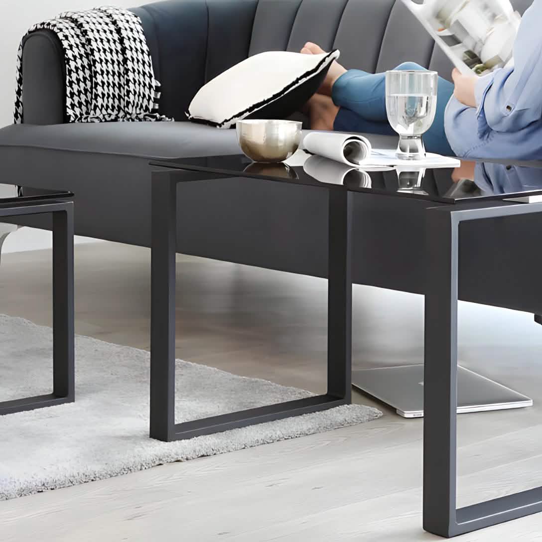 ترابيزة قهوة بسطح زجاج