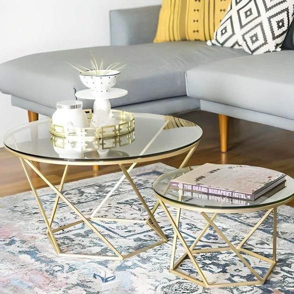 ترابيزة قهوة بسطح زجاج